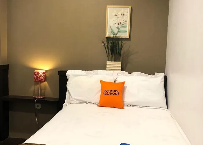 KoolKost Syariah near Tunjungan Plaza 2 Hotel Surabaya